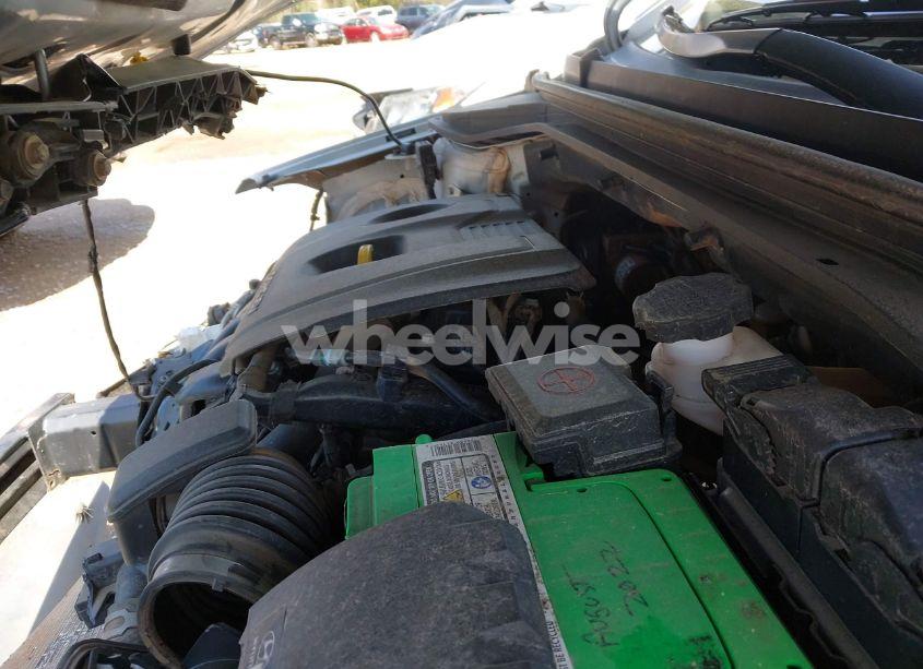 Photo 10 of 2018 Hyundai Elantra SEL (VIN 5NPD84LF2JH292787)