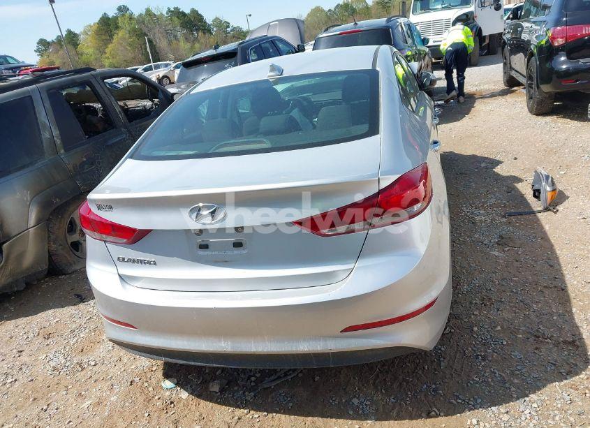 Photo 16 of 2018 Hyundai Elantra SEL (VIN 5NPD84LF2JH292787)