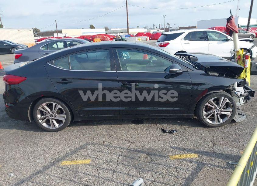 Photo 13 of 2018 Hyundai Elantra LIMITED (VIN 5NPD84LF2JH298427)