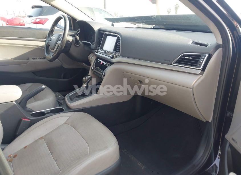 Photo 5 of 2018 Hyundai Elantra LIMITED (VIN 5NPD84LF2JH298427)