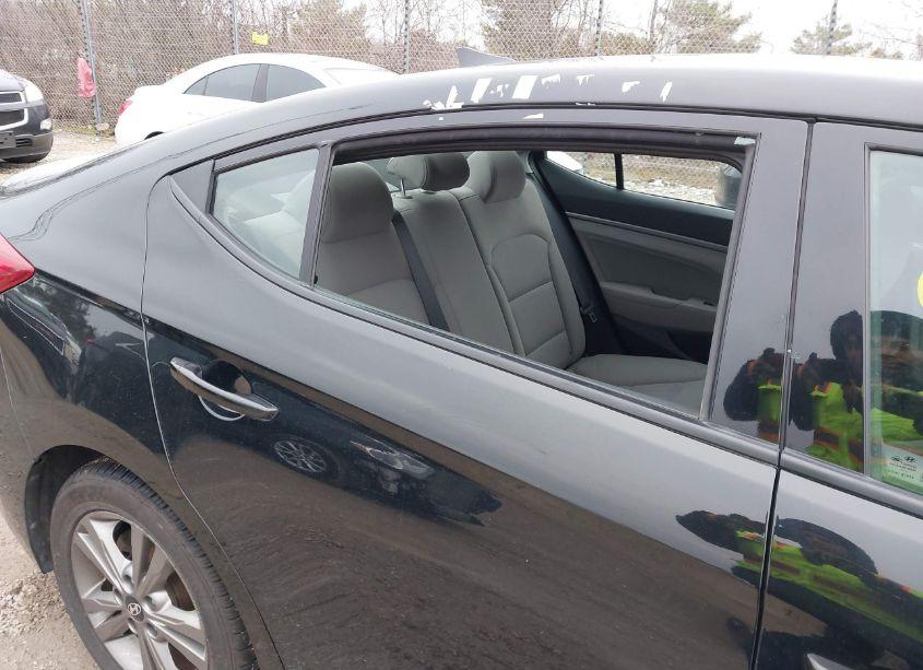 Photo 21 of 2018 Hyundai Elantra SEL (VIN 5NPD84LF2JH301262)