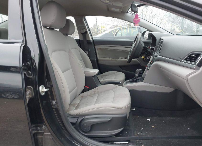 Photo 5 of 2018 Hyundai Elantra SEL (VIN 5NPD84LF2JH301262)