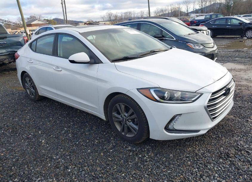 2018 Hyundai Elantra VALUE EDITION (VIN 5NPD84LF2JH303139) main photo