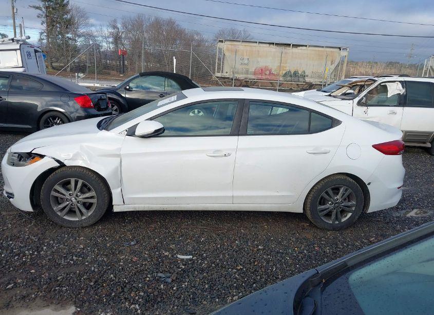 Photo 14 of 2018 Hyundai Elantra VALUE EDITION (VIN 5NPD84LF2JH303139)