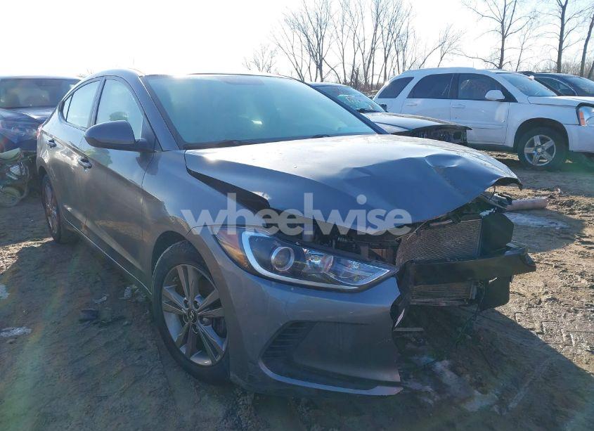 2018 Hyundai Elantra SEL (VIN 5NPD84LF2JH307949) main photo
