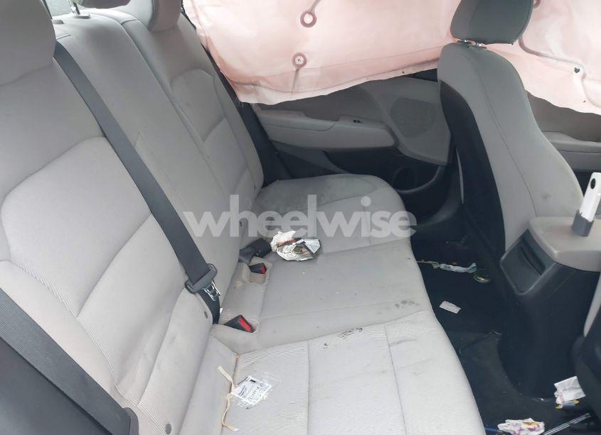 Photo 8 of 2018 Hyundai Elantra SEL (VIN 5NPD84LF2JH309099)