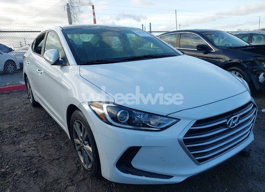 2018 Hyundai Elantra SEL (VIN 5NPD84LF2JH309829) main photo