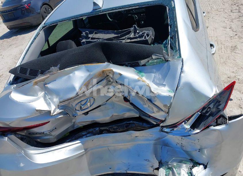 Photo 20 of 2018 Hyundai Elantra SEL (VIN 5NPD84LF2JH333709)