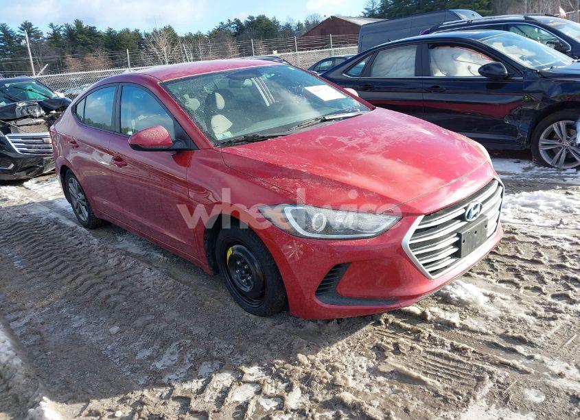 2018 Hyundai Elantra SEL (VIN 5NPD84LF2JH334598) main photo