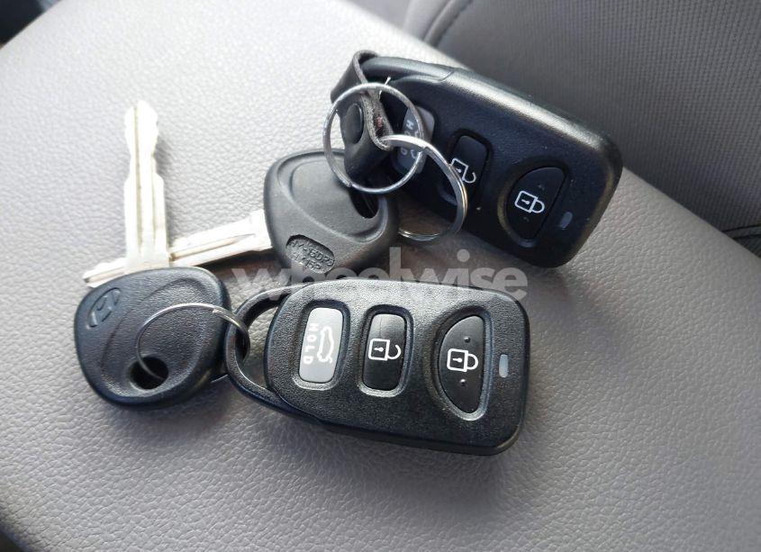 Photo 11 of 2018 Hyundai Elantra SEL (VIN 5NPD84LF2JH334598)