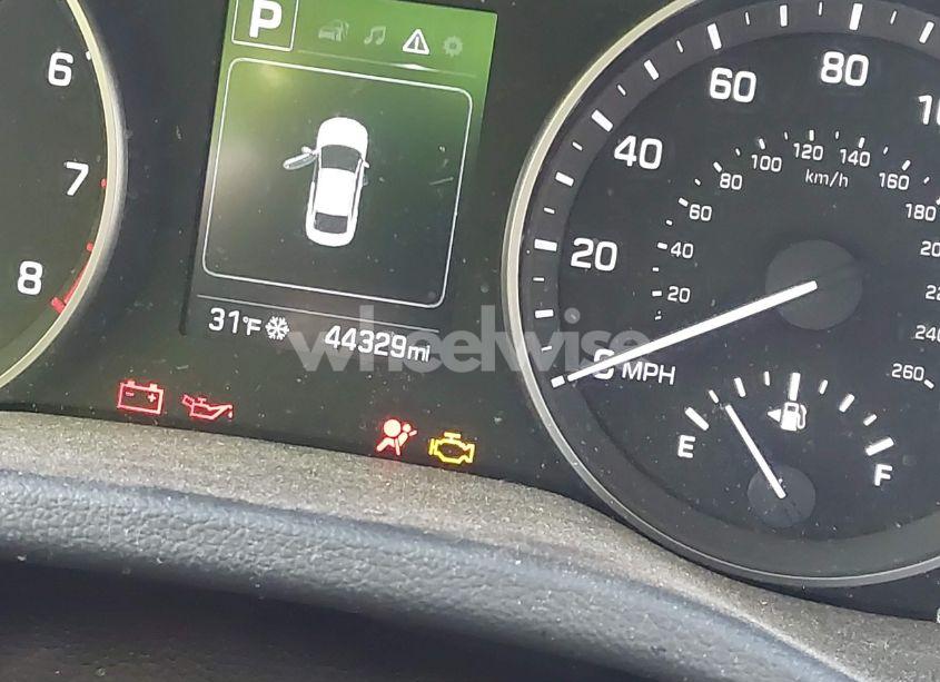 Photo 15 of 2018 Hyundai Elantra SEL (VIN 5NPD84LF2JH334598)