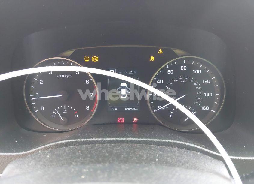 Photo 7 of 2018 Hyundai Elantra SEL (VIN 5NPD84LF2JH338747)