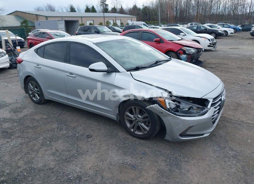 2018 Hyundai Elantra VALUE EDITION (VIN 5NPD84LF2JH355659) main photo