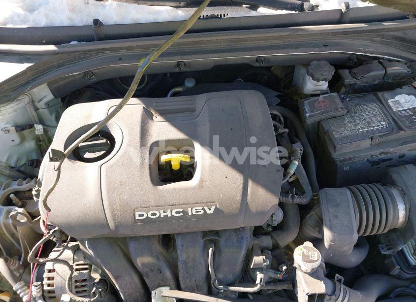 Photo 10 of 2018 Hyundai Elantra SEL (VIN 5NPD84LF2JH371974)