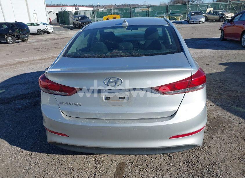 Photo 16 of 2018 Hyundai Elantra SEL (VIN 5NPD84LF2JH371974)