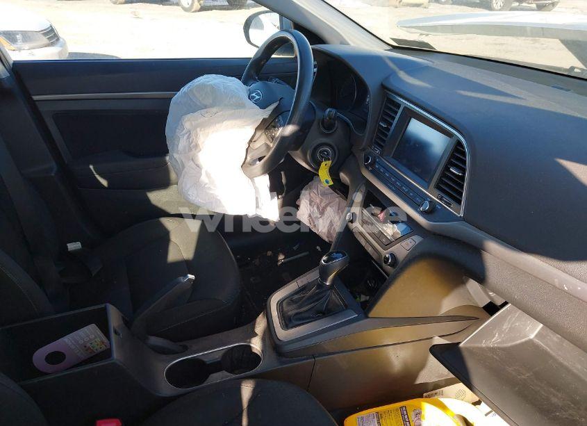 Photo 5 of 2018 Hyundai Elantra SEL (VIN 5NPD84LF2JH371974)