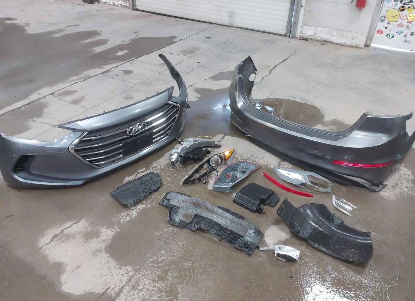 Photo 12 of 2018 Hyundai Elantra SEL (VIN 5NPD84LF2JH384191)