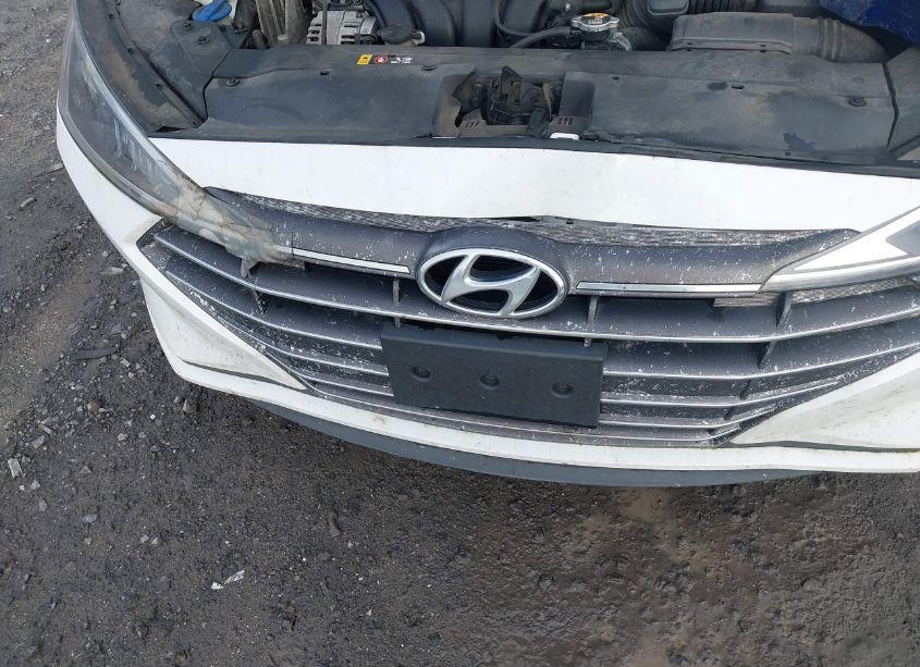 Photo 6 of 2019 Hyundai Elantra SEL (VIN 5NPD84LF2KH421614)