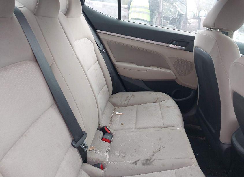 Photo 8 of 2019 Hyundai Elantra SEL (VIN 5NPD84LF2KH421614)