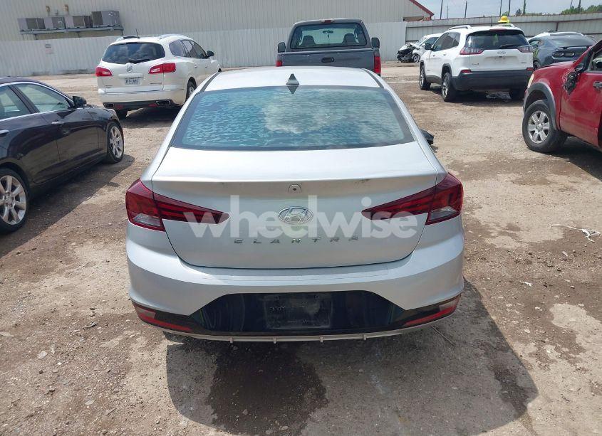 Photo 16 of 2019 Hyundai Elantra SEL (VIN 5NPD84LF2KH425047)