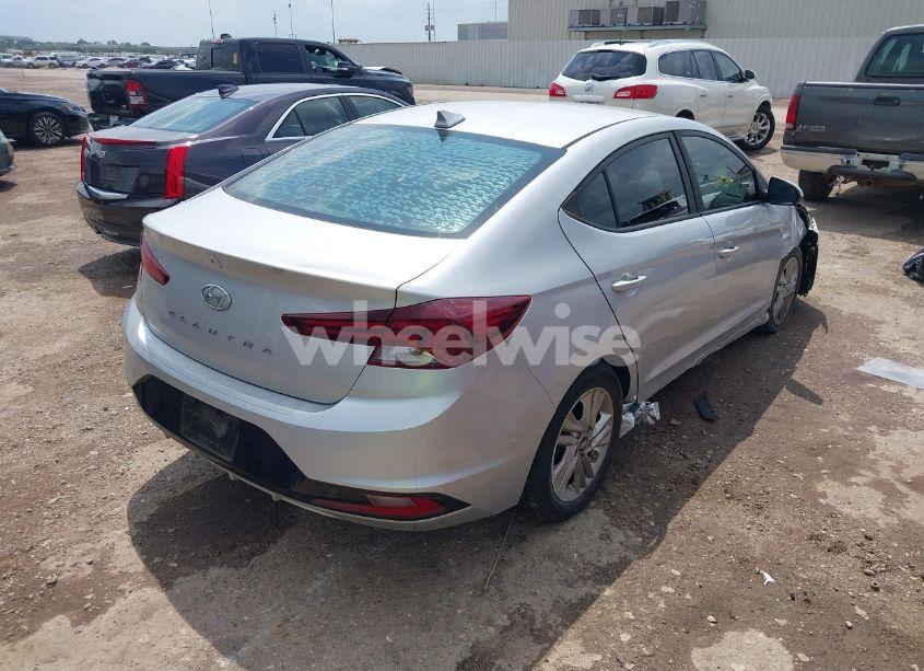 Photo 4 of 2019 Hyundai Elantra SEL (VIN 5NPD84LF2KH425047)