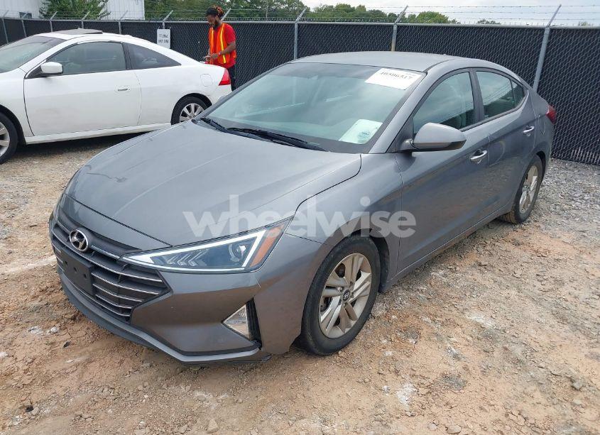 Photo 2 of 2019 Hyundai Elantra SEL (VIN 5NPD84LF2KH459554)