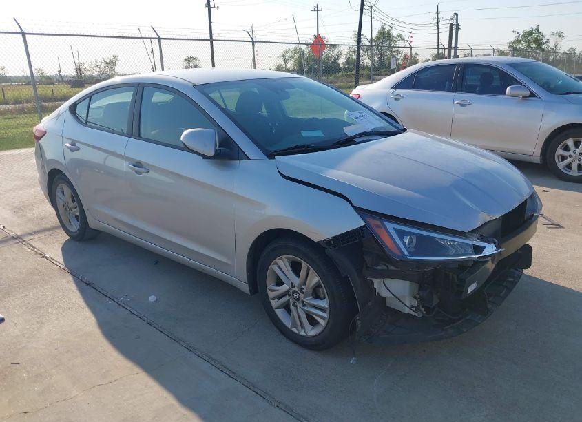 2019 Hyundai Elantra SEL (VIN 5NPD84LF2KH476483) main photo