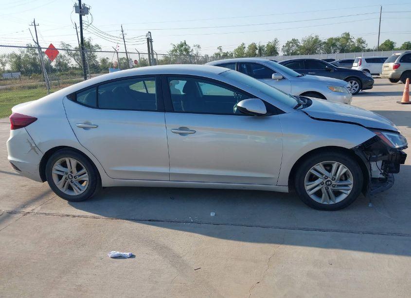Photo 12 of 2019 Hyundai Elantra SEL (VIN 5NPD84LF2KH476483)