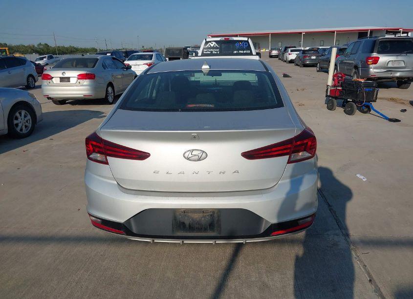Photo 15 of 2019 Hyundai Elantra SEL (VIN 5NPD84LF2KH476483)