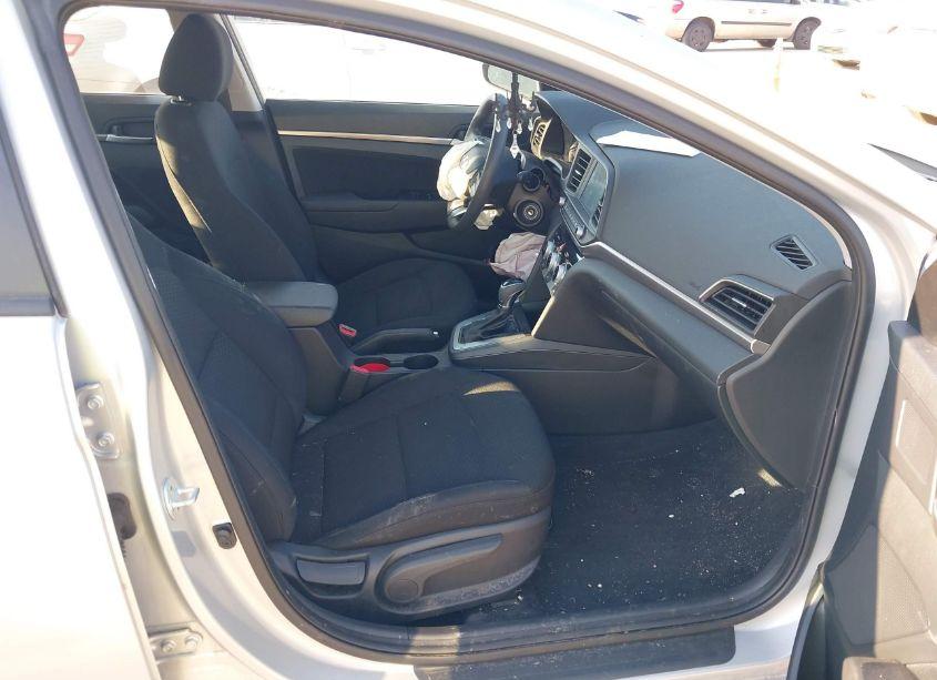 Photo 5 of 2019 Hyundai Elantra SEL (VIN 5NPD84LF2KH476483)