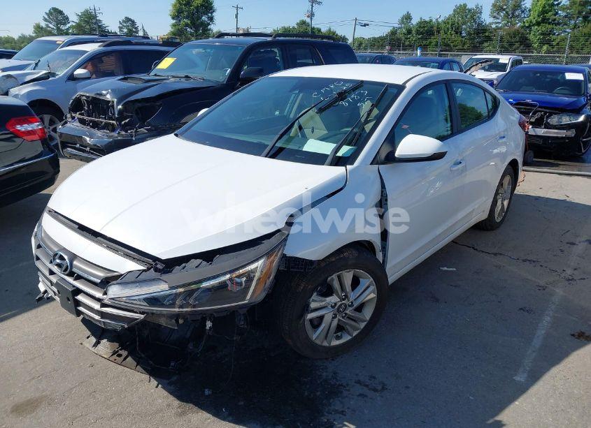 Photo 2 of 2019 Hyundai Elantra SEL (VIN 5NPD84LF2KH478783)