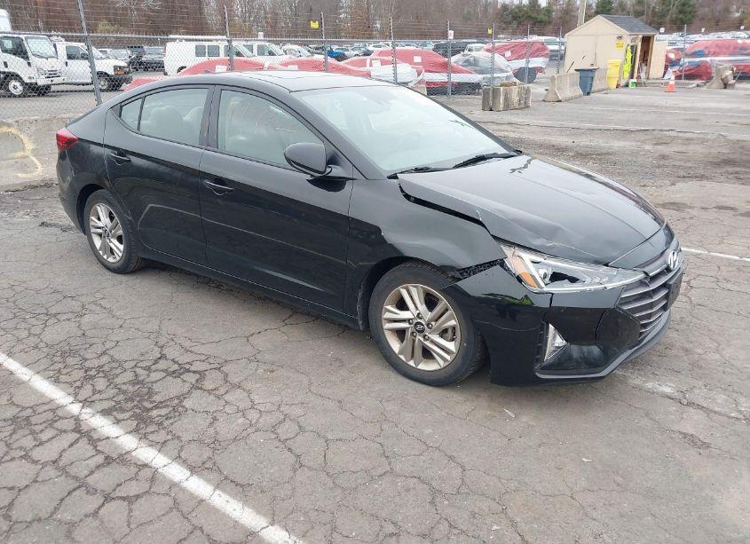 2019 Hyundai Elantra VALUE EDITION (VIN 5NPD84LF2KH492005) main photo