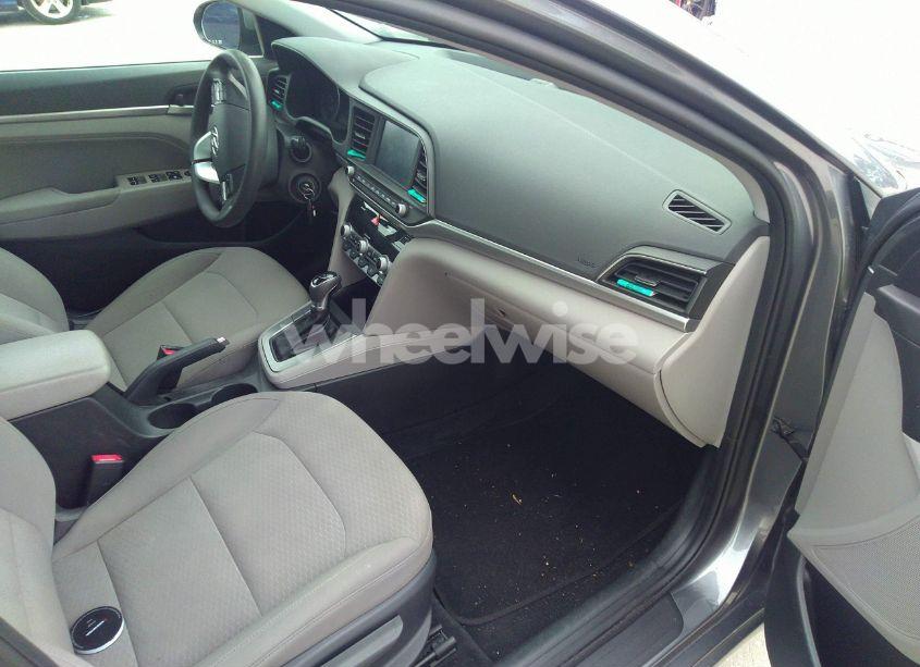 Photo 5 of 2020 Hyundai Elantra SEL (VIN 5NPD84LF2LH513873)