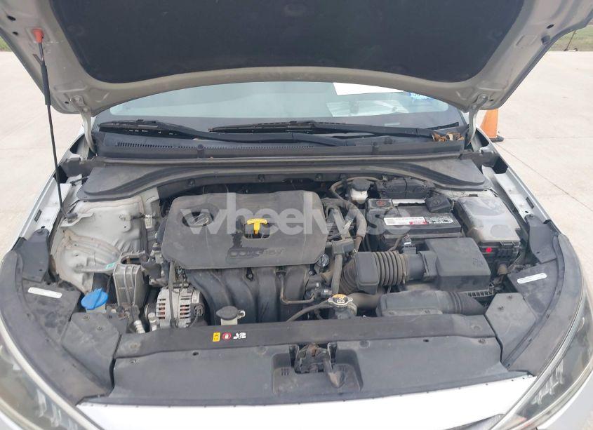 Photo 10 of 2020 Hyundai Elantra SEL (VIN 5NPD84LF2LH515445)