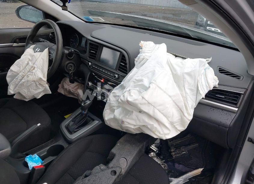 Photo 5 of 2020 Hyundai Elantra SEL (VIN 5NPD84LF2LH555170)