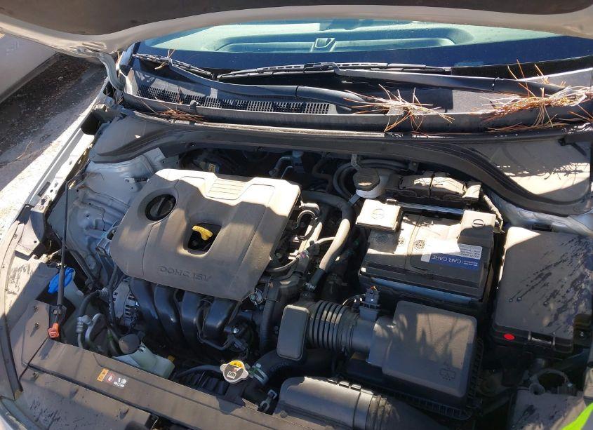 Photo 10 of 2020 Hyundai Elantra SEL (VIN 5NPD84LF2LH555508)