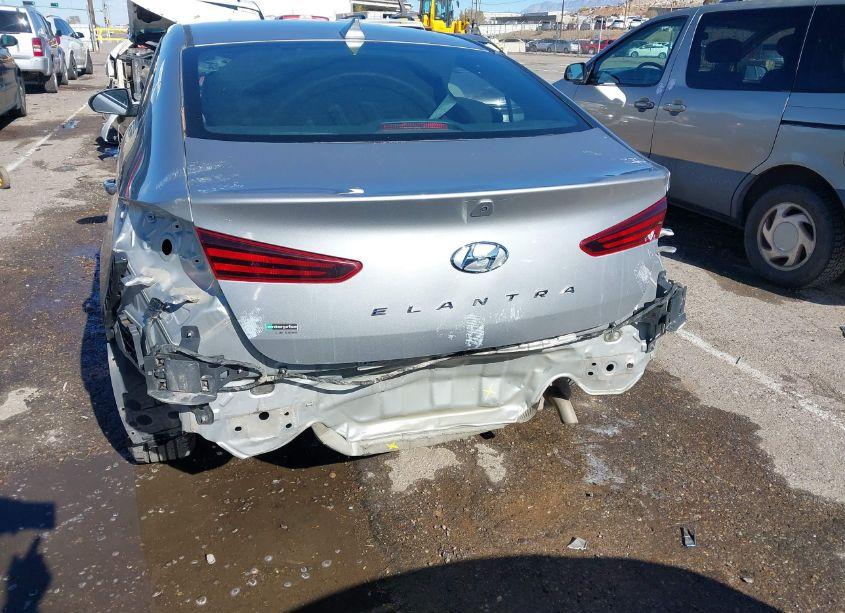 Photo 6 of 2020 Hyundai Elantra SEL (VIN 5NPD84LF2LH555508)