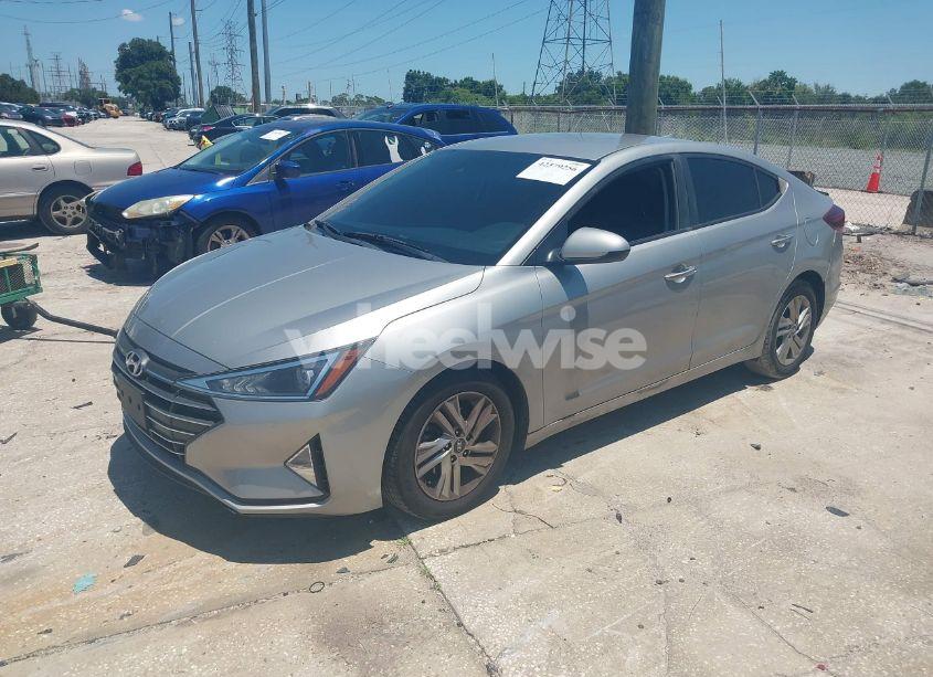 Photo 2 of 2020 Hyundai Elantra SEL (VIN 5NPD84LF2LH567836)
