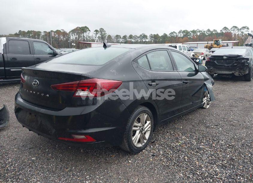 Photo 4 of 2020 Hyundai Elantra SEL (VIN 5NPD84LF2LH570977)