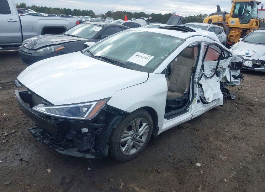 Photo 2 of 2020 Hyundai Elantra VALUE EDITION (VIN 5NPD84LF2LH607851)