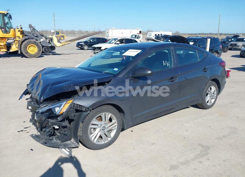Photo 2 of 2020 Hyundai Elantra SEL/VALUE/LIMITED (VIN 5NPD84LF2LH625332)