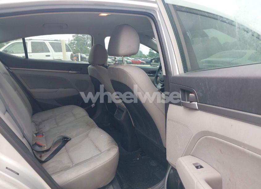 Photo 8 of 2017 Hyundai Elantra SE (VIN 5NPD84LF3HH009825)