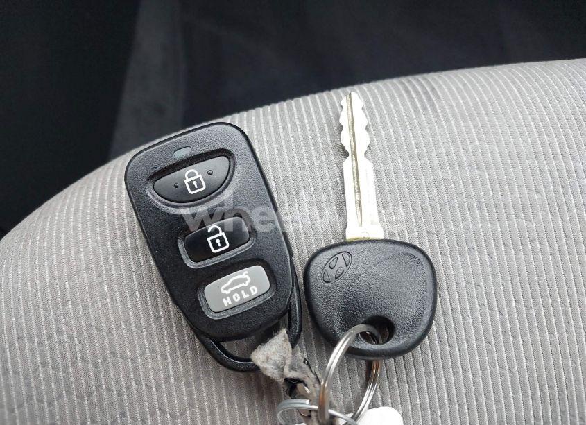 Photo 11 of 2017 Hyundai Elantra SE (VIN 5NPD84LF3HH014278)