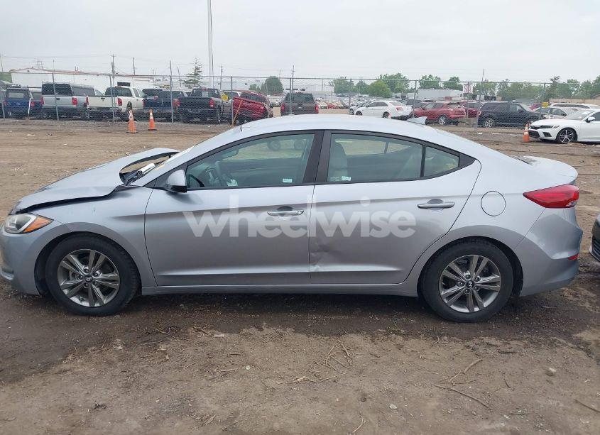 Photo 14 of 2017 Hyundai Elantra SE (VIN 5NPD84LF3HH014278)