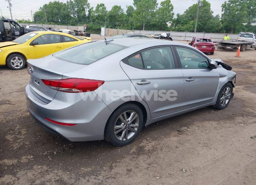 Photo 4 of 2017 Hyundai Elantra SE (VIN 5NPD84LF3HH014278)