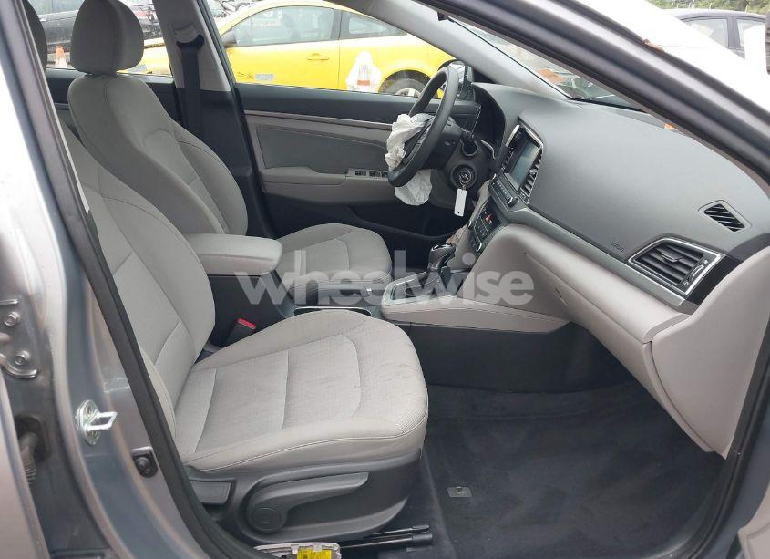 Photo 5 of 2017 Hyundai Elantra SE (VIN 5NPD84LF3HH014278)