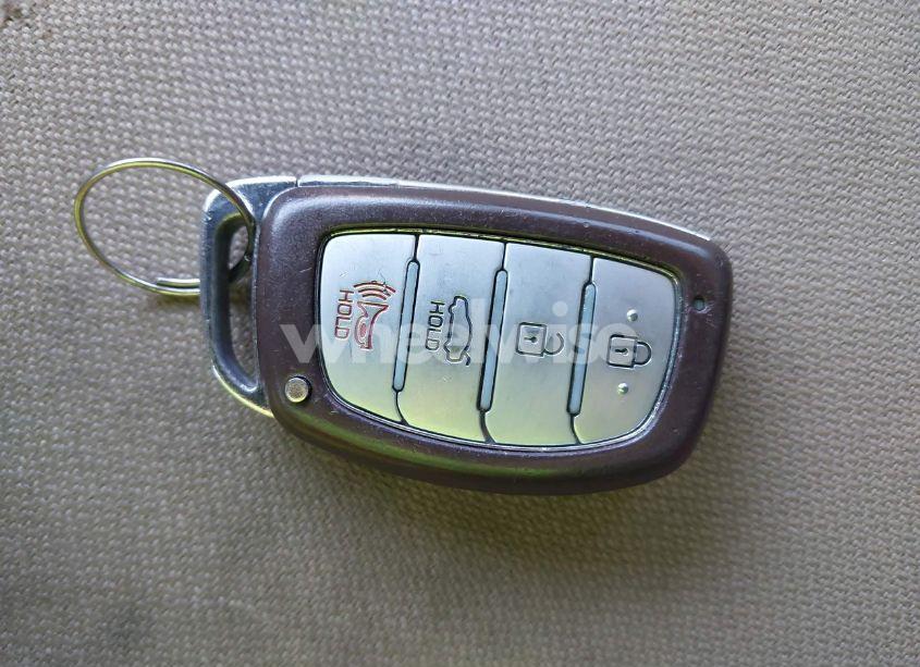 Photo 11 of 2017 Hyundai Elantra SE (VIN 5NPD84LF3HH016743)