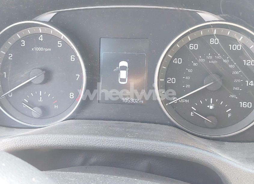 Photo 16 of 2017 Hyundai Elantra SE (VIN 5NPD84LF3HH016743)