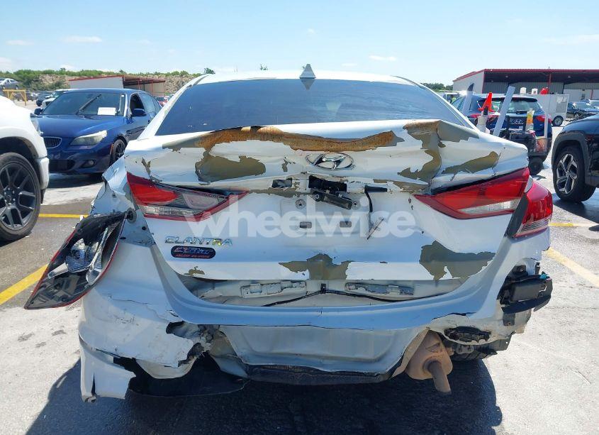 Photo 17 of 2017 Hyundai Elantra SE (VIN 5NPD84LF3HH016743)