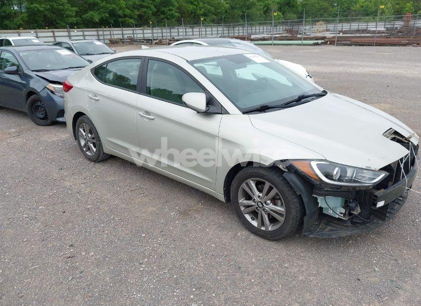 2017 Hyundai Elantra SE (VIN 5NPD84LF3HH038046) main photo